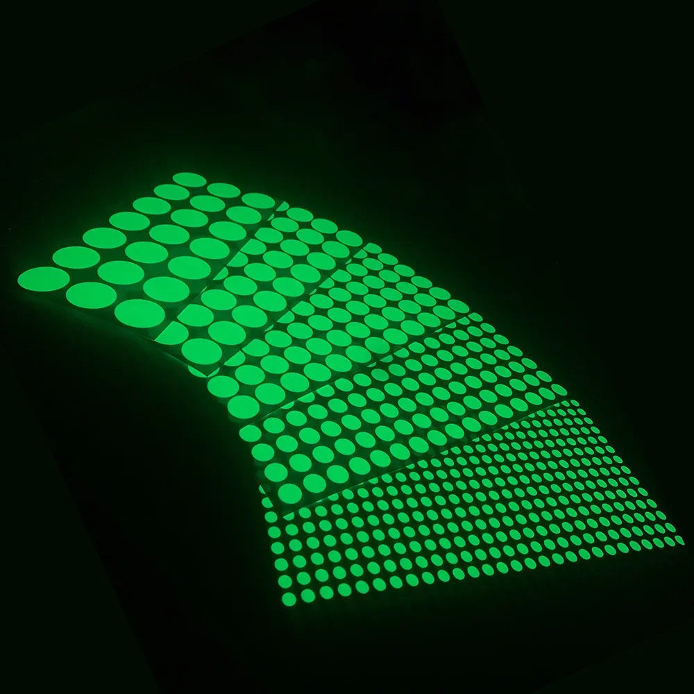 0.5 cm self-adhesive glow markers for darker stages and low-light playing